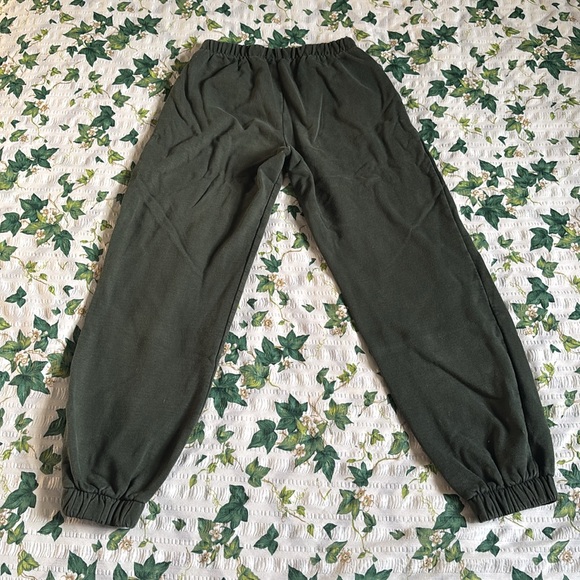 BRANDY MELVILLE Green Sweatpants - Picture 3 of 5